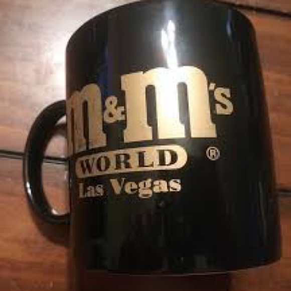 M&M's World Las Vegas 2000 large black gold character Mug cards like new - Picture 3 of 7